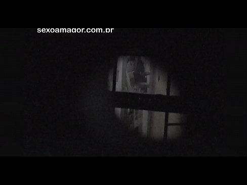 ❤️ Блонди ба таври махфӣ аз ҷониби як сайёҳи ҳамсоя, ки паси хиштҳои холӣ пинҳон шудааст, сабт мешавад ️ Шлюсҳо дар tg.risegame.top ☑
